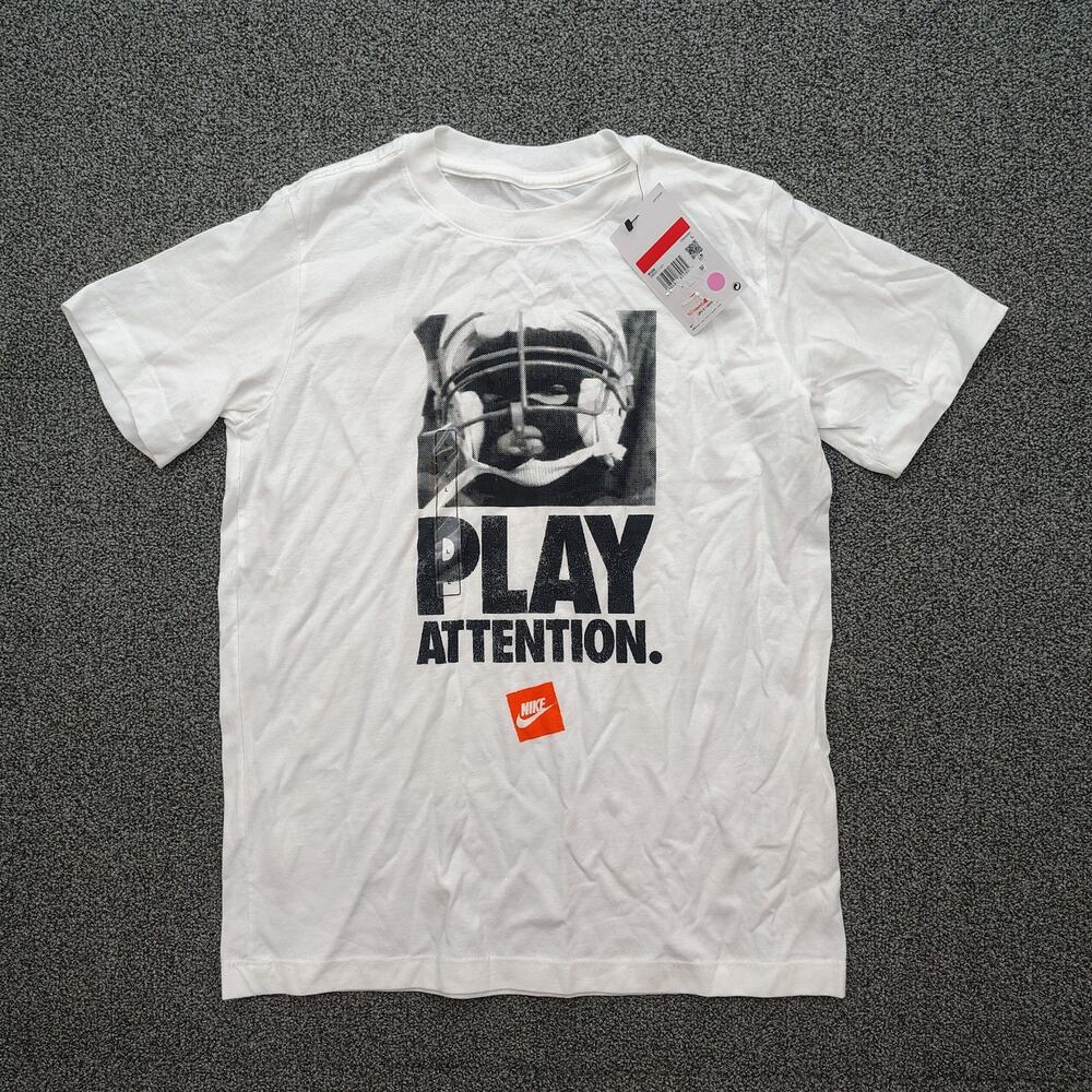 New Nike Kid's Play Attention Short Sleeve T-Shirt White Size Large Fast Ship